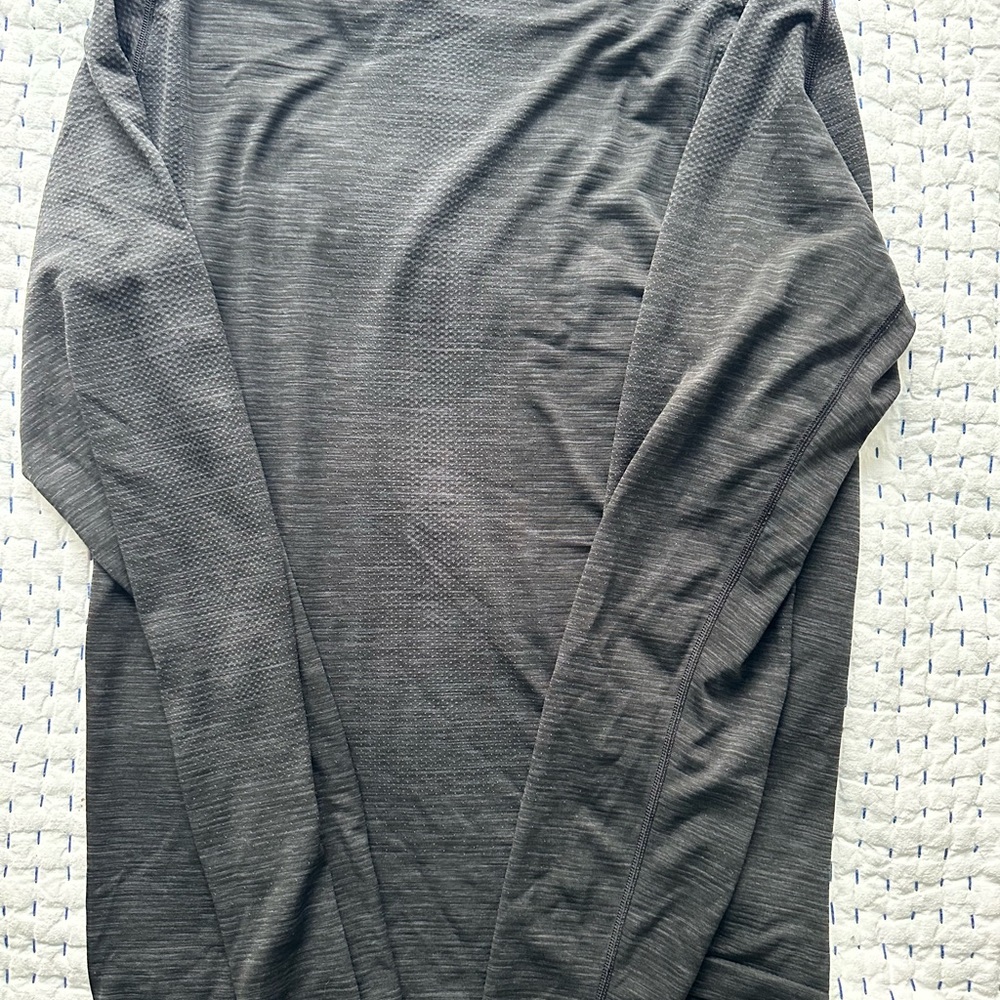 Men’s Large Multi Color Lululemon Metal Tech Long Sleeve Shirt size Large. - Picture 2 of 7